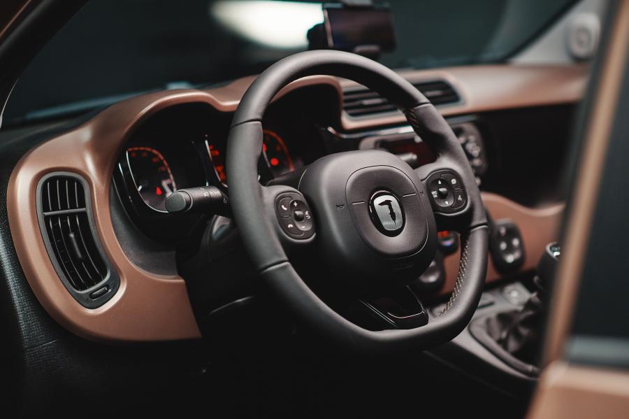 Панель приборов Fiat Panda Trussardi (319) 2019 года  (фото 10 из 43)